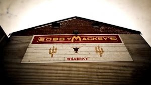 1x01 BOBBY MACKEY'S MUSIC WORLD 41:20